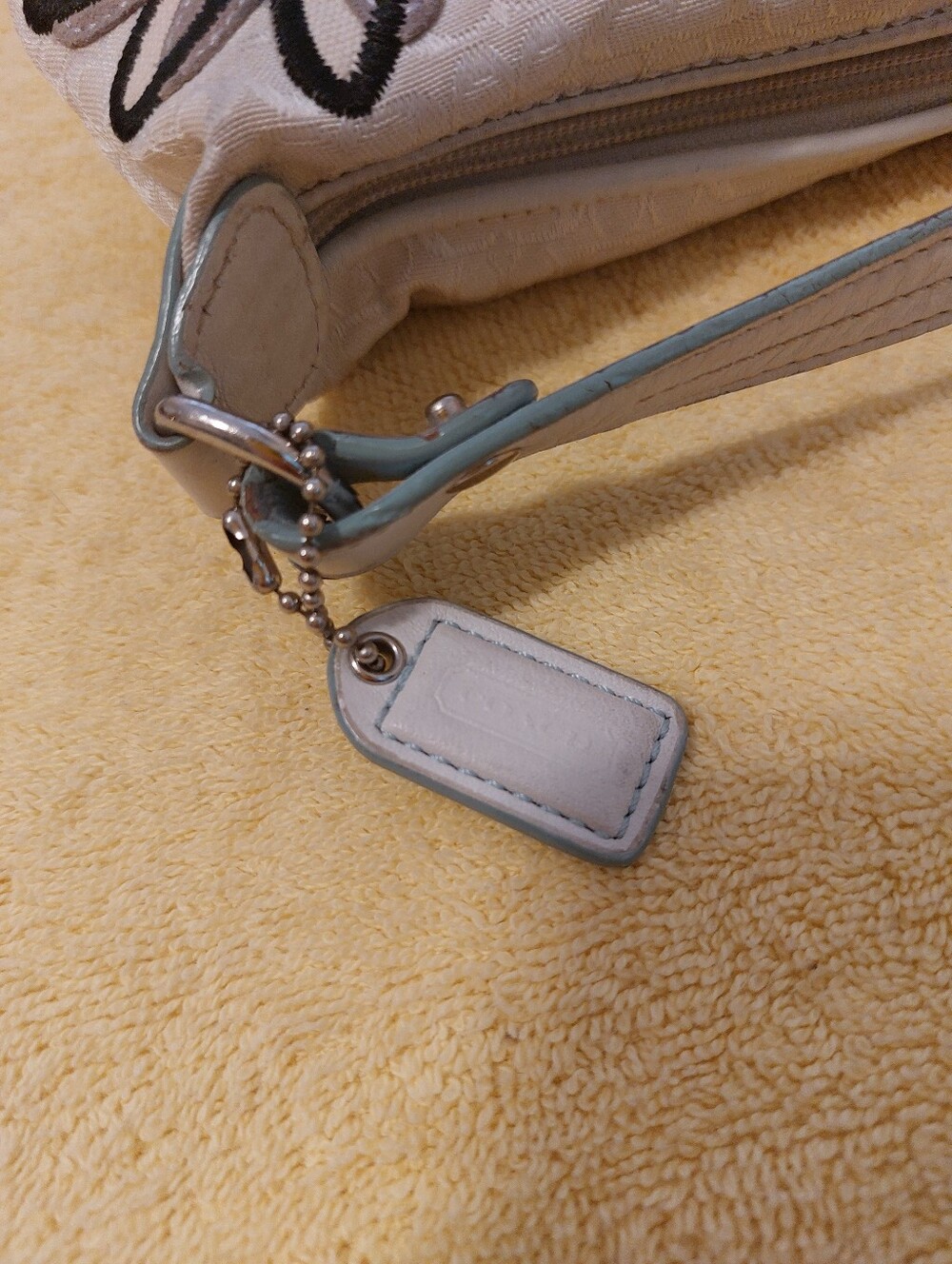 Coach Vintage Mini Bag - Picture 8 of 16